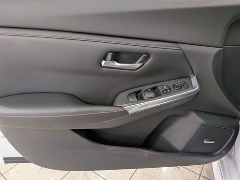 Used 2020 Nissan Sentra SR w/ Premium Package image 15