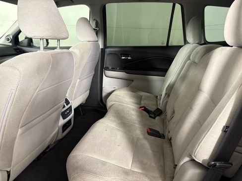 Used 2017 Honda Pilot EX image 34