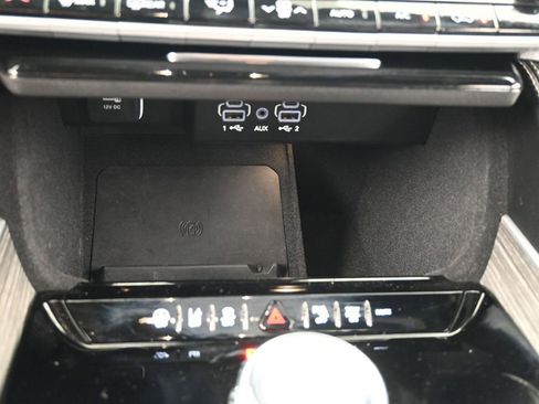 Used 2023 Jeep Wagoneer Series III w/ Preferred Equipment Group image 27