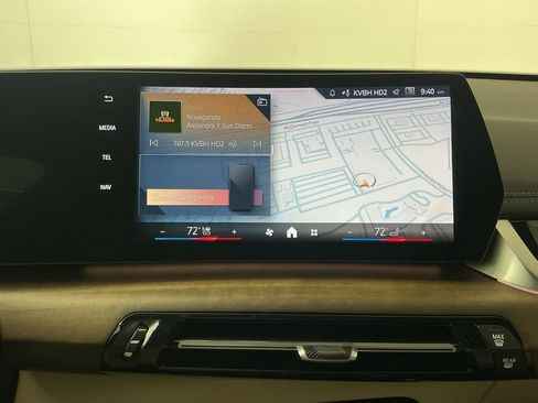 Certified 2025 BMW X1 xDrive28i w/ Convenience Package image 11