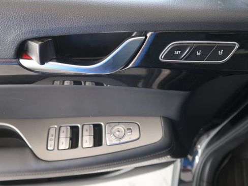 Used 2021 Hyundai Palisade Limited FWD image 16