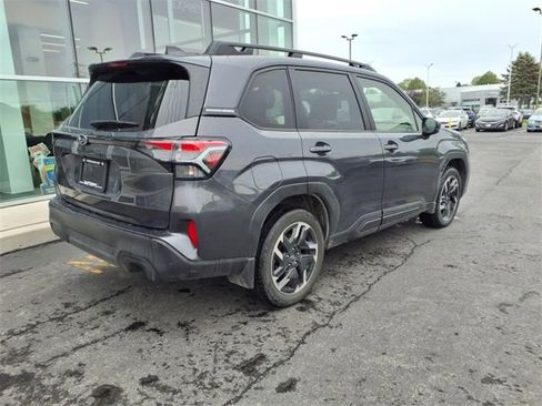 Used 2025 Subaru Forester Limited image 3
