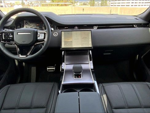 New 2026 Land Rover Range Rover Evoque Dynamic SE image 7