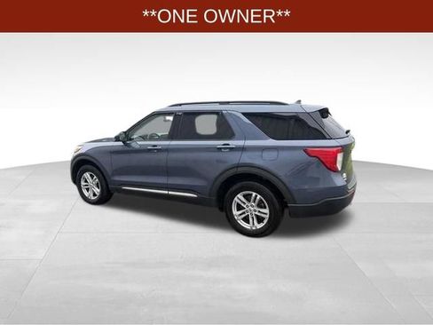 Used 2021 Ford Explorer XLT w/ Equipment Group 202A AWD/4WD image 4