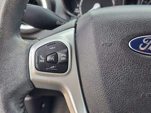 Used 2015 Ford Fiesta SE image 12