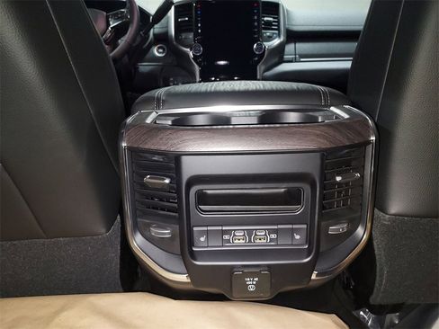 New 2026 RAM 4500 4x4 Crew Cab DRW w/ Laramie Trim Package image 10