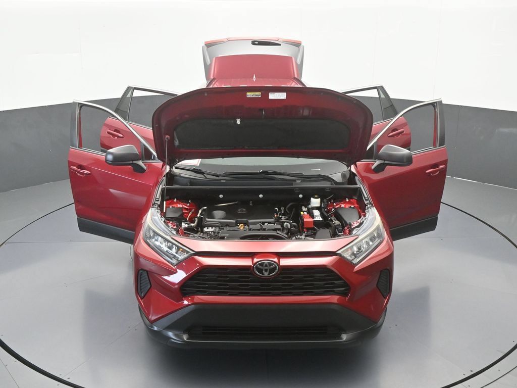 Used 2021 Toyota RAV4 LE FWD image 65