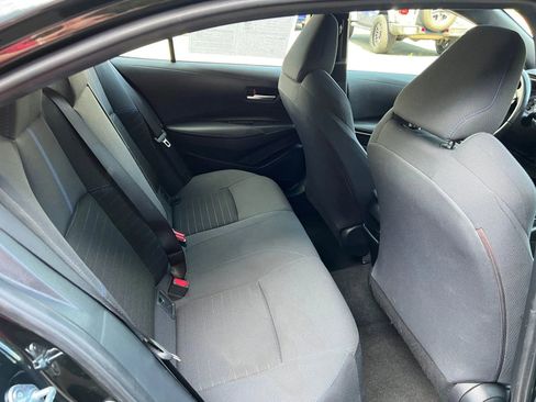 Used 2022 Toyota Corolla SE w/ SE Premium Package image 9