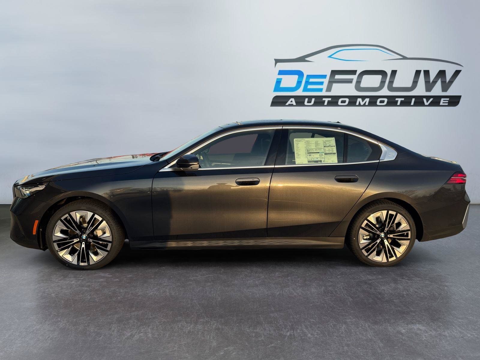Used 2026 BMW 530i xDrive AWD/4WD image 18