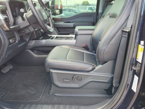 Certified 2025 Ford F250 Lariat AWD/4WD image 18