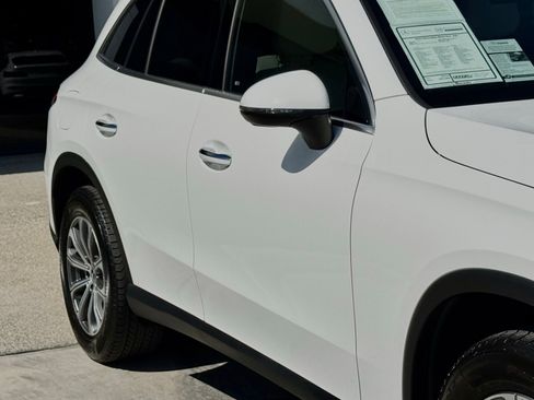 Used 2023 Mercedes-Benz GLC 300 image 9