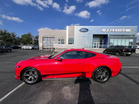 Used 2024 Ford Mustang Coupe RWD image 6