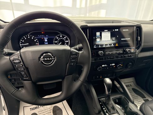 New 2026 Nissan Frontier SV image 9