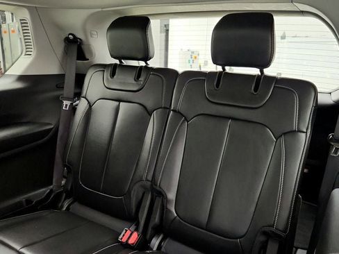 Used 2022 Jeep Grand Cherokee L Limited image 20