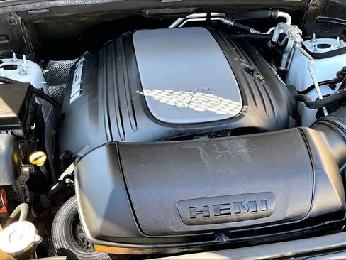 Used 2020 Dodge Durango R/T w/ Blacktop Package image 37