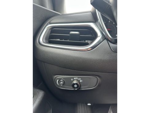 Used 2022 Chevrolet Equinox LT AWD/4WD image 52
