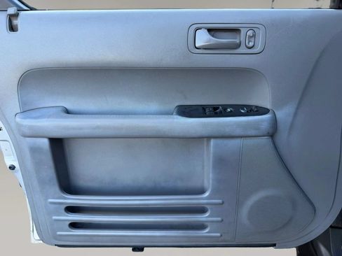 Used 2010 Honda Element LX image 7