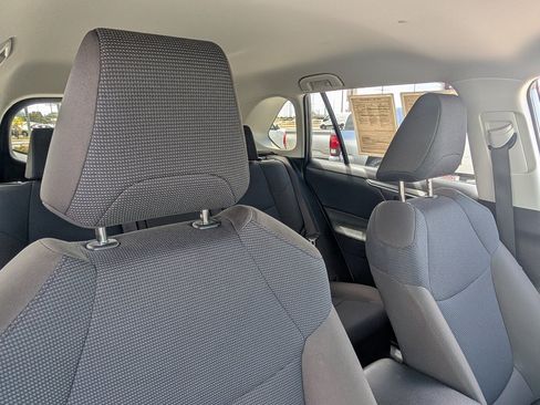 Used 2025 Toyota RAV4 LE AWD/4WD image 3