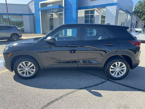 Certified 2023 Chevrolet TrailBlazer LS FWD image 3