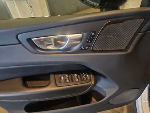 Used 2023 Volvo XC60 T8 Ultimate w/ Protection Package Premier AWD/4WD image 12
