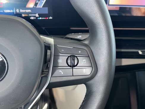 Certified 2025 BMW X2 xDrive28i w/ Premium Package image 23