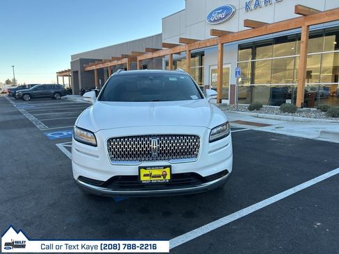 Used 2021 Lincoln Nautilus Reserve image 2