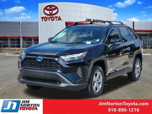 Used 2023 Toyota RAV4 XLE w/ Convenience Package AWD/4WD image 3