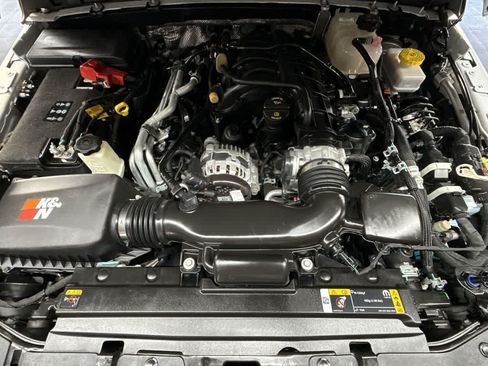 Used 2024 Jeep Wrangler Unlimited Sport AWD/4WD image 12
