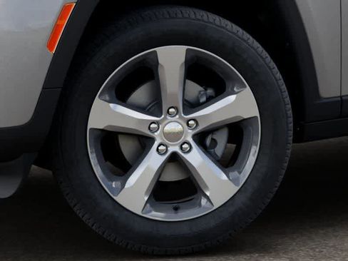 New 2026 Jeep Grand Cherokee L Limited image 8