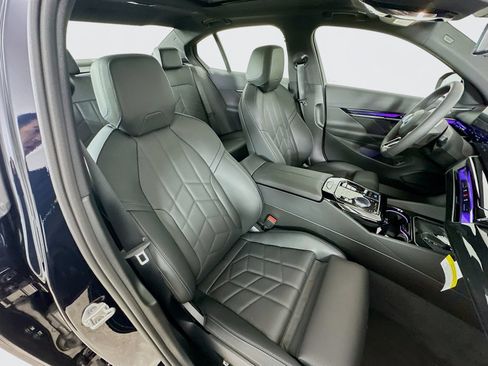 New 2026 BMW i5 eDrive40 w/ M Sport Package AWD/4WD image 43