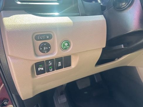Used 2021 Honda Pilot Touring image 22