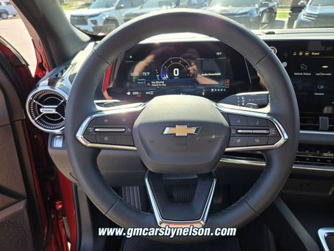 New 2026 Chevrolet Equinox LT w/ Convenience Package II AWD/4WD image 13