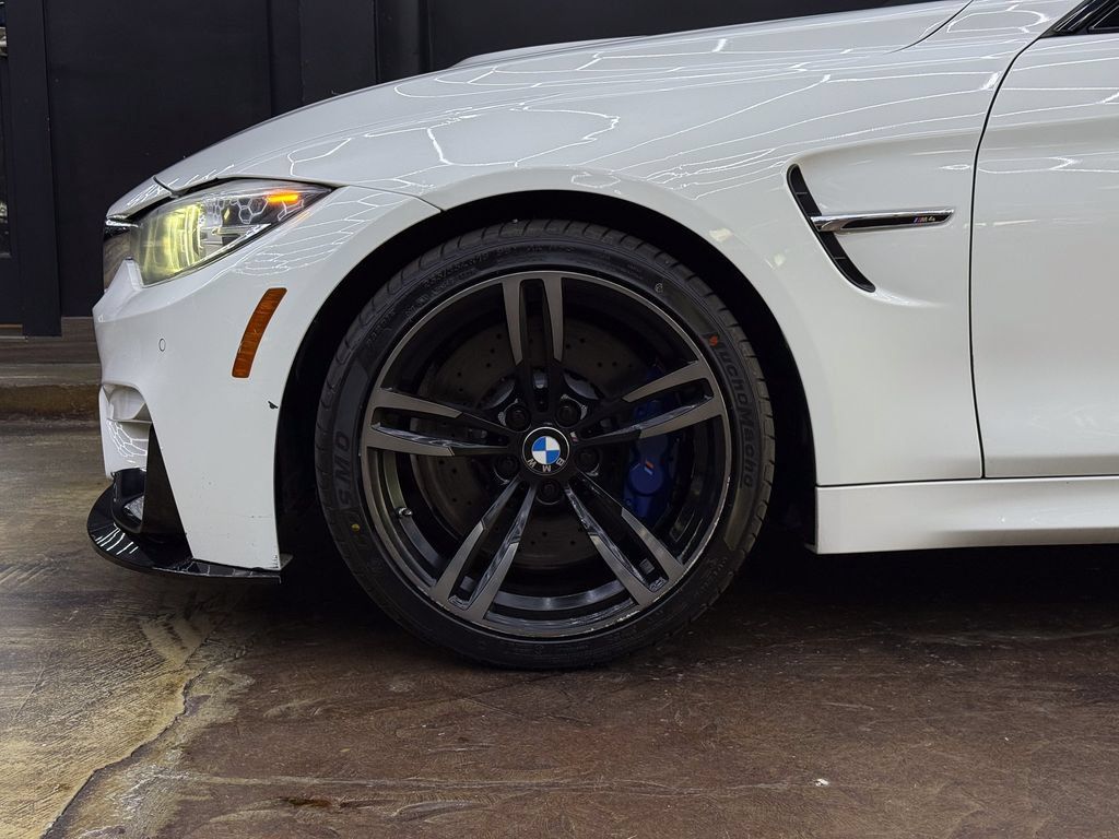 Used 2018 BMW M4 Coupe RWD image 4
