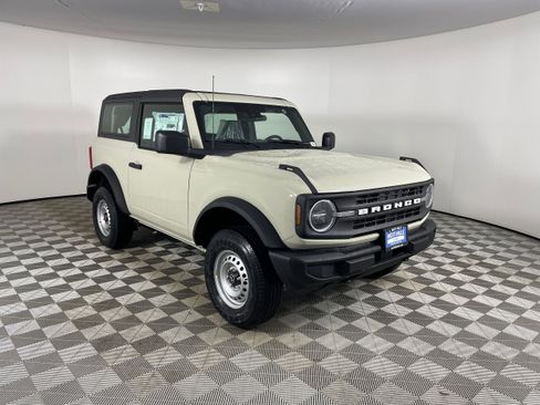 New 2025 Ford Bronco 2-Door image 7