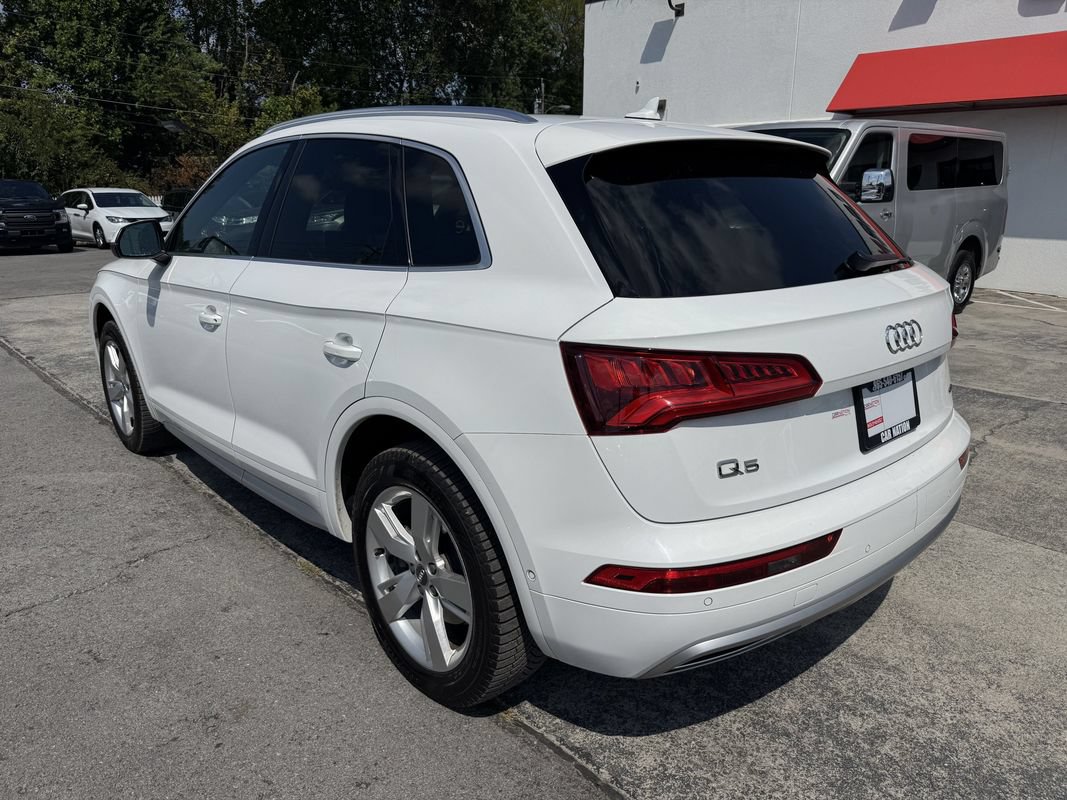 Used 2019 Audi Q5 Prestige w/ Prestige Package AWD/4WD image 4