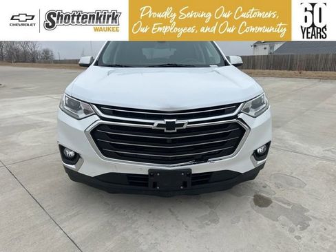 Used 2019 Chevrolet Traverse LT w/ LT Premium Package image 8