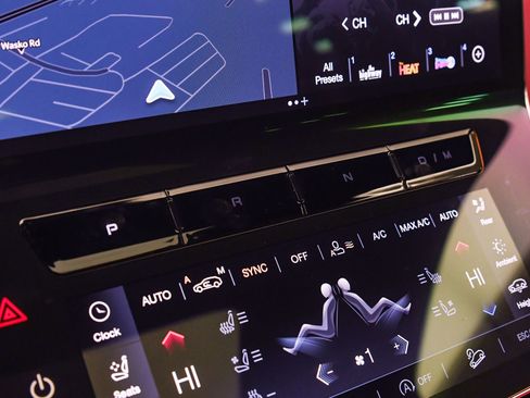 New 2025 Maserati Grecale Modena AWD/4WD image 38