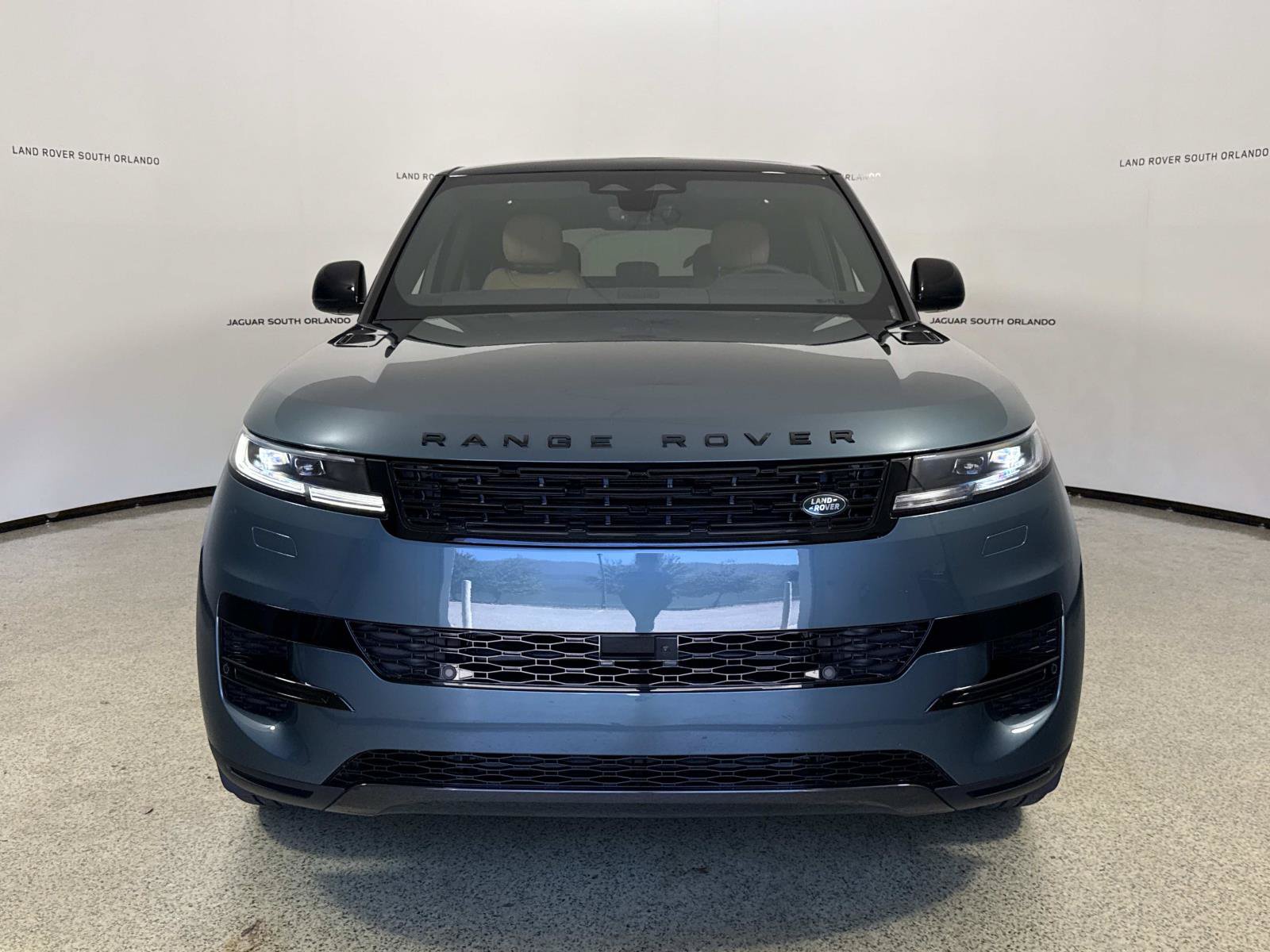 New 2027 Land Rover Range Rover Sport SE AWD/4WD image 8