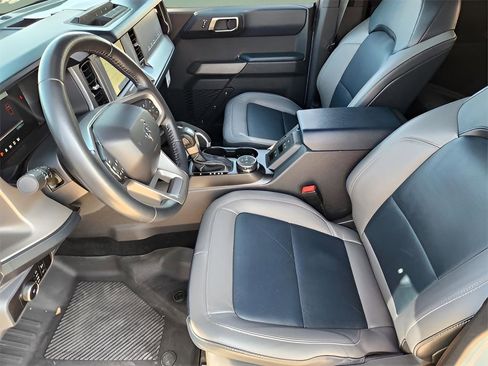 Used 2022 Ford Bronco Outer Banks image 12