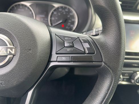 Used 2024 Nissan Kicks S image 27