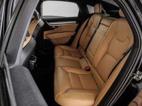 Used 2017 Volvo S90 T6 Momentum w/ Vision Package image 43