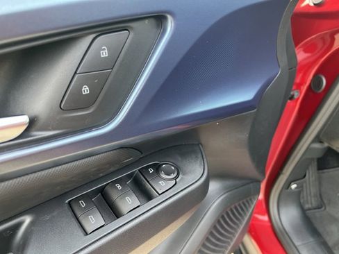 New 2026 Chevrolet Equinox EV LT image 24