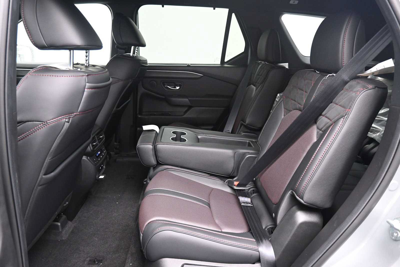 New 2026 Honda Pilot Black Edition image 12