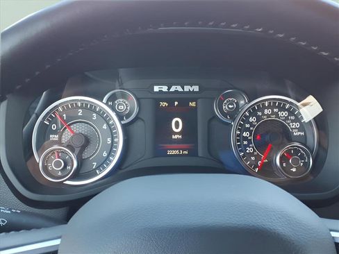 Used 2024 RAM 2500 Big Horn w/ Bed Utility Group image 25