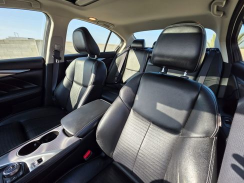 Used 2018 INFINITI Q50 Sport image 14