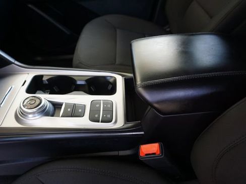 Used 2023 Ford Explorer XLT RWD image 29