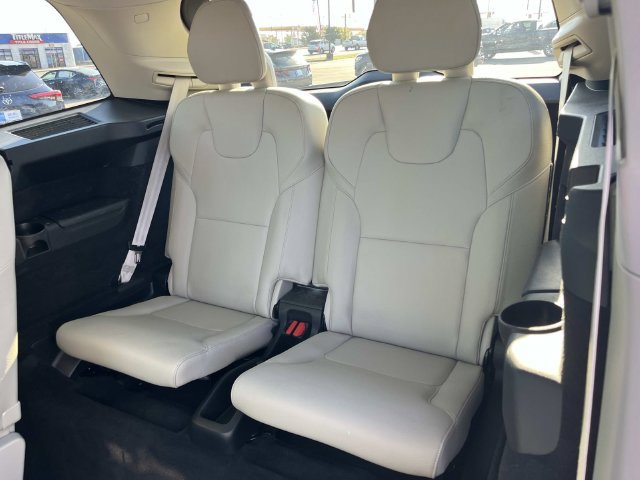 Used 2020 Volvo XC90 T6 Momentum AWD/4WD image 18