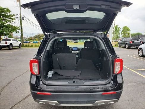 Used 2023 Ford Explorer XLT w/ Equipment Group 202A AWD/4WD image 29