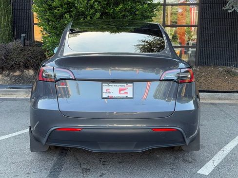 Used 2023 Tesla Model Y Long Range AWD/4WD image 14
