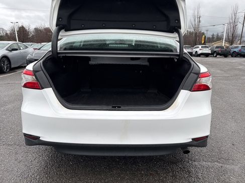 Certified 2019 Toyota Camry L image 4